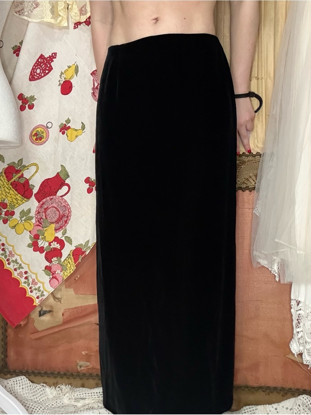 Vintage 90’s Jones & Co Black Velvet Skirt